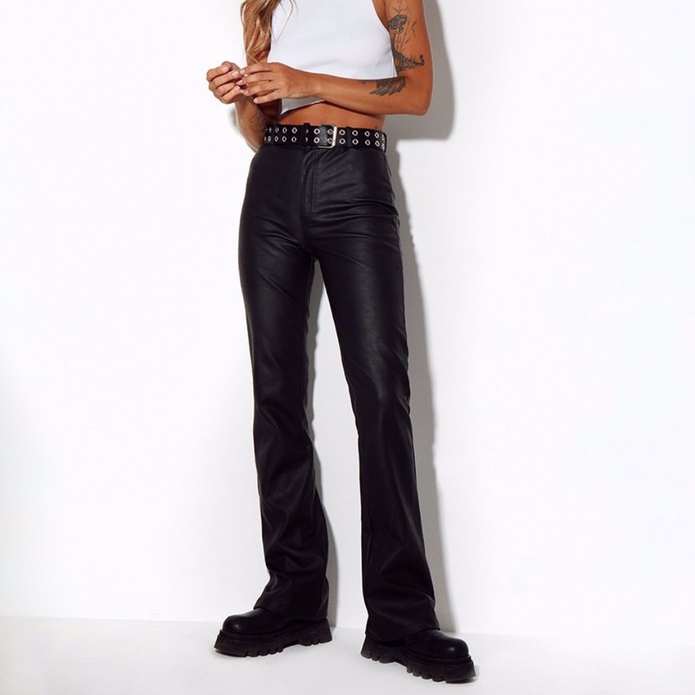 ZOVEN TROUSER IN PU MATTE BLACK Motel Rocks